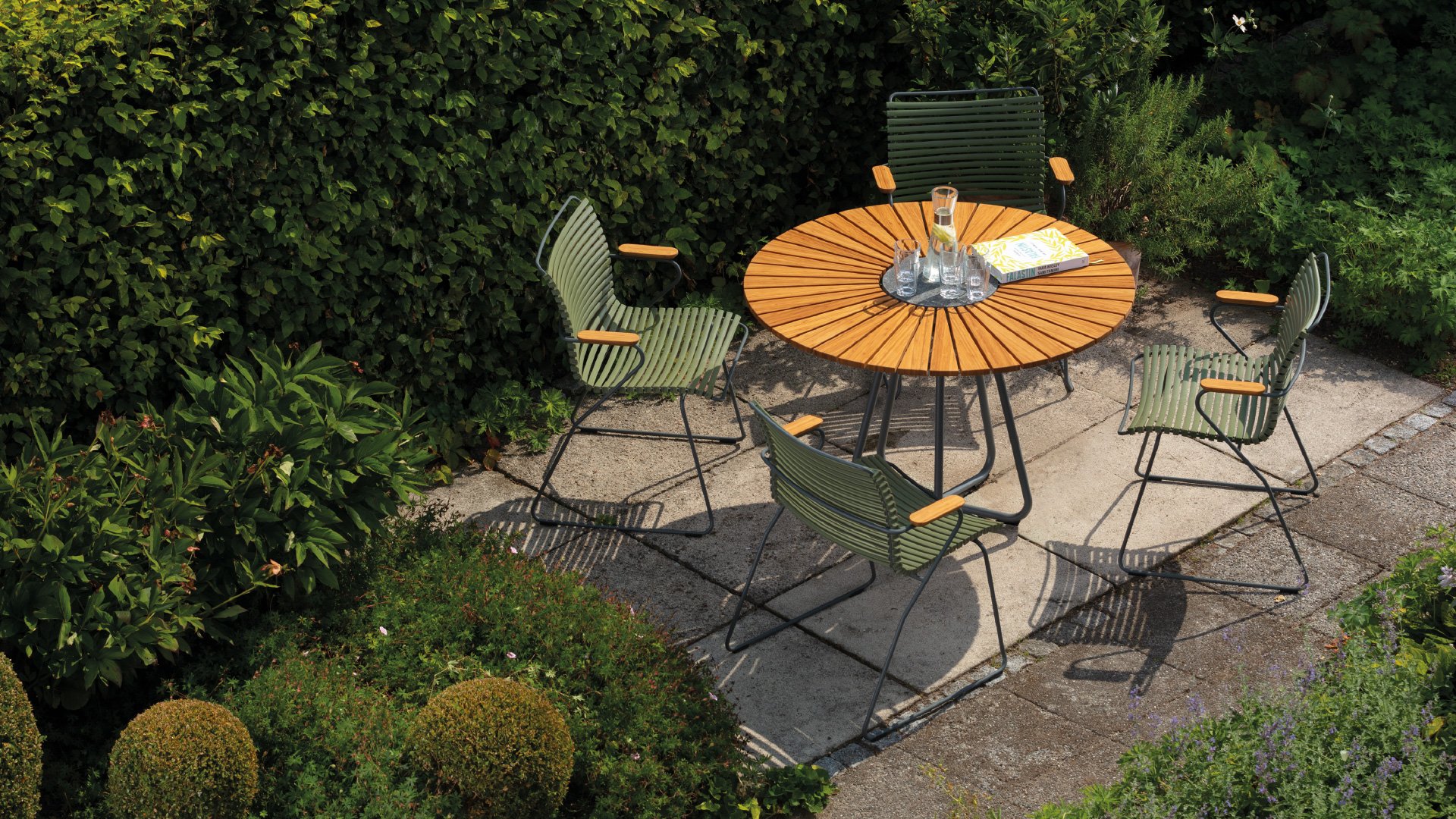 sfeerbeeld houe tuinset marco wouters creative in trade